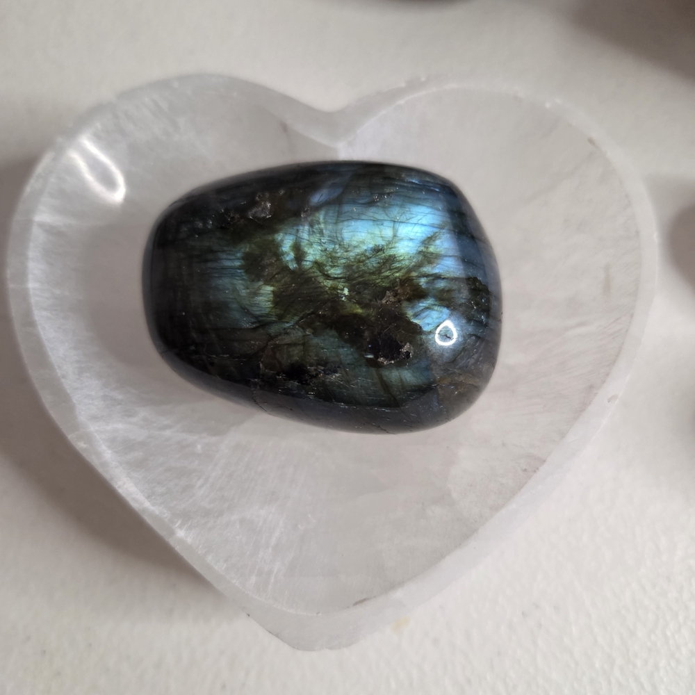 Flashy Labradorite Palm Stone